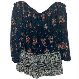 ACTIVE USA Woman's Open Shoulder Flowy Sleeve Blouse Floral Design Sz S